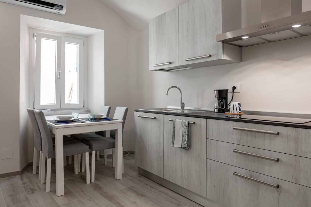 Apartamento H11 Piccola Perla A Un Passo Dal Mare Santo Stefano al Mare Exterior foto